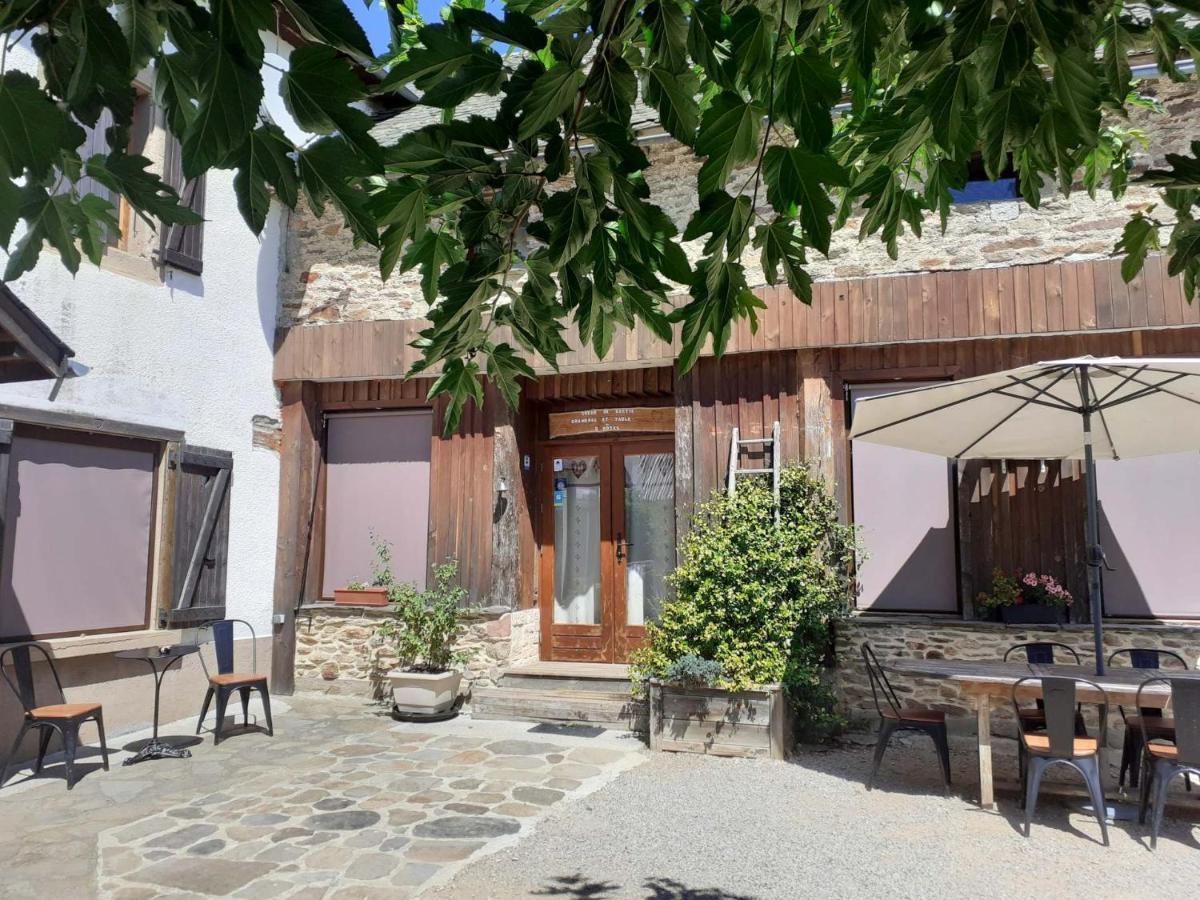Chambres D'Hotes Coeur De Bastie Et Ranch Du Levezou Trémouilles エクステリア 写真